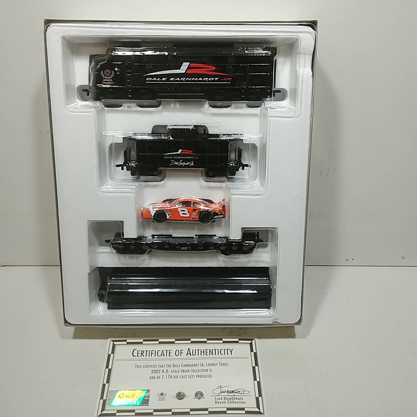 2002 Dale Earnhardt Jr 1/64th Looney Tunes train set