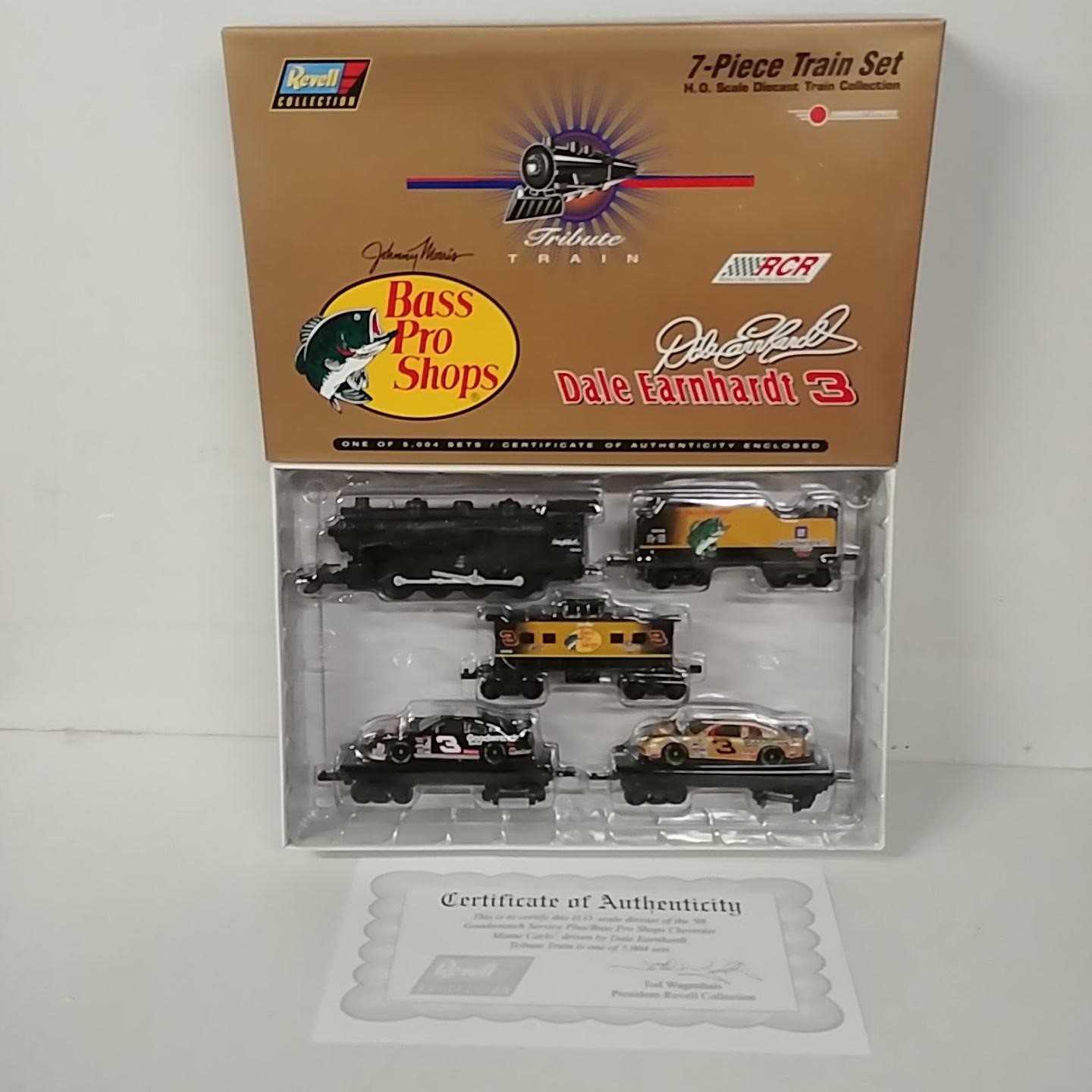 1998 Dale Earnhardt 1/64th Goodwrench "Bass Pro Shops" Revell train set