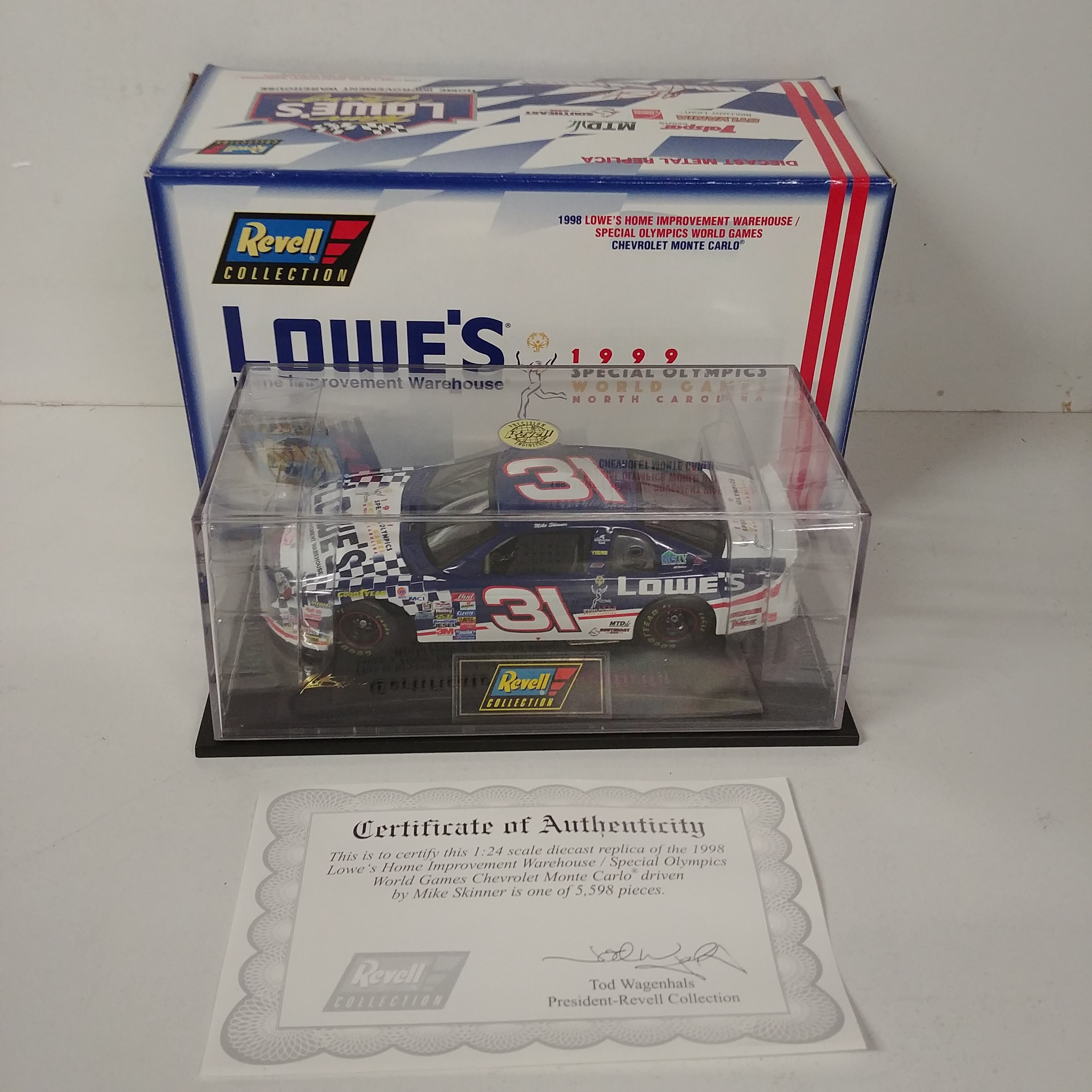 1998 Mike Skinner 1/24th Lowe's  "Special Olympics" c/w car