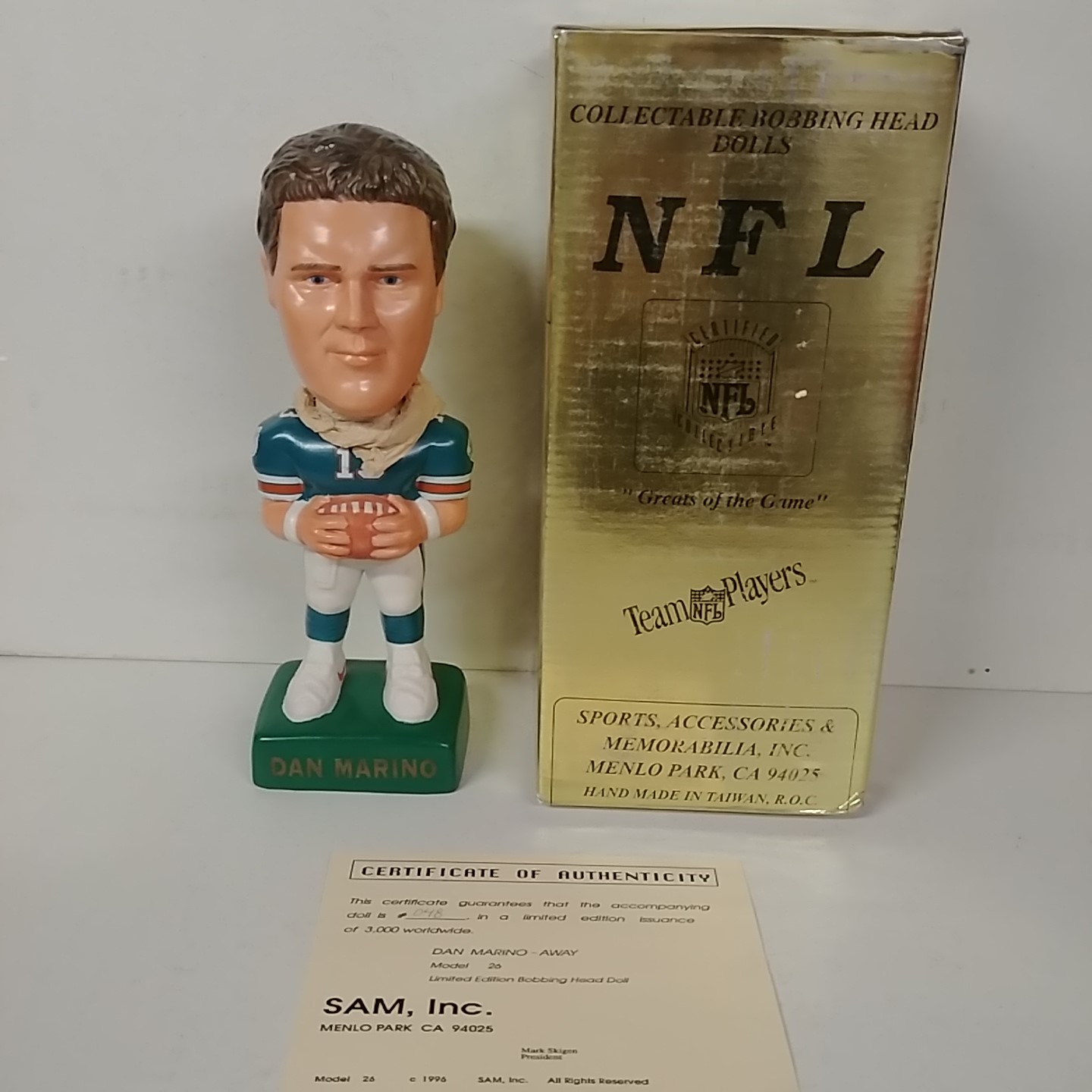 1997 Dan Marino Miami Dolphins bobbin' head