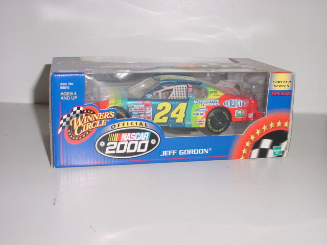 2000 Jeff Gordon 1/24th Dupont car