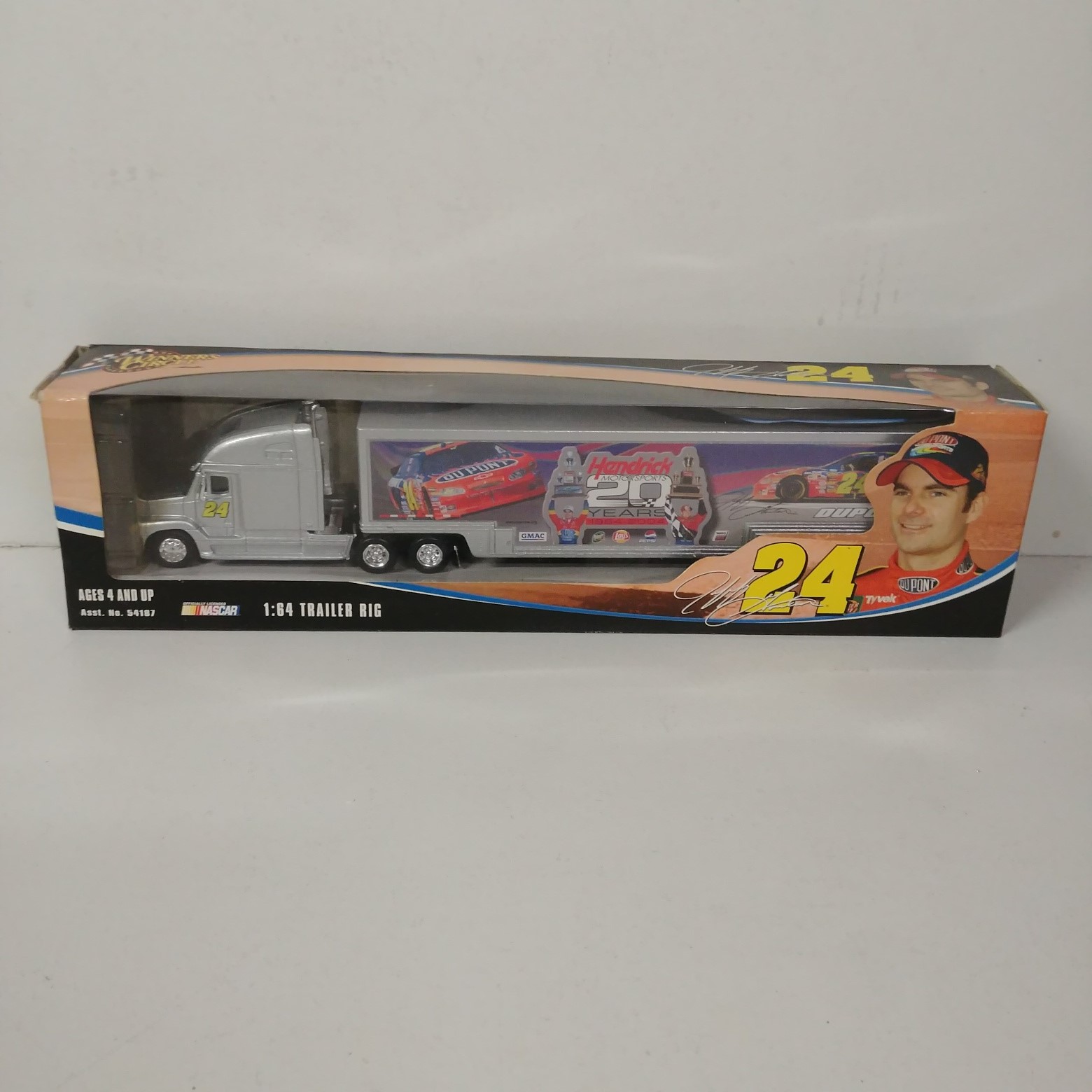 2004 Jeff Gordon 1/64th Dupont "Hendricks 20th Anniversary" hauler