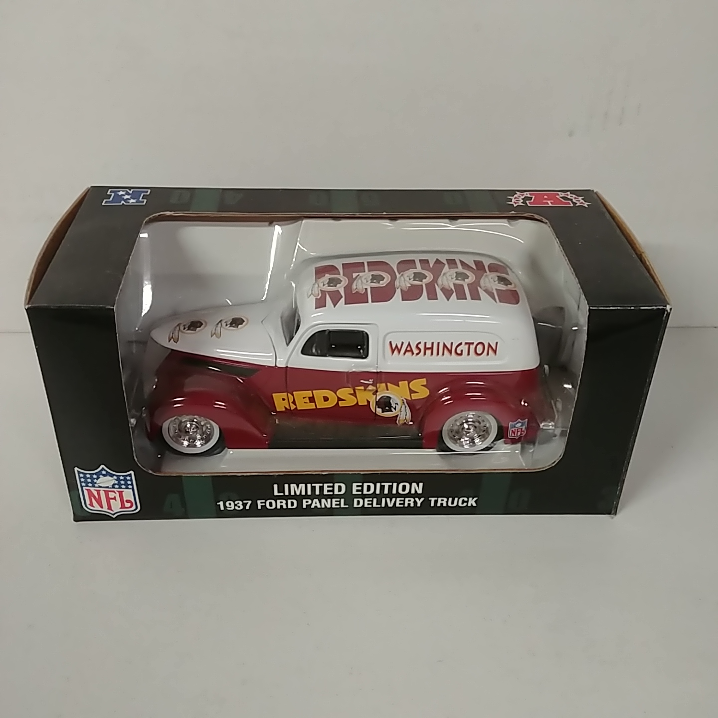 1937 Washington Redskins 1/24th Ford Panel Delivery Truck