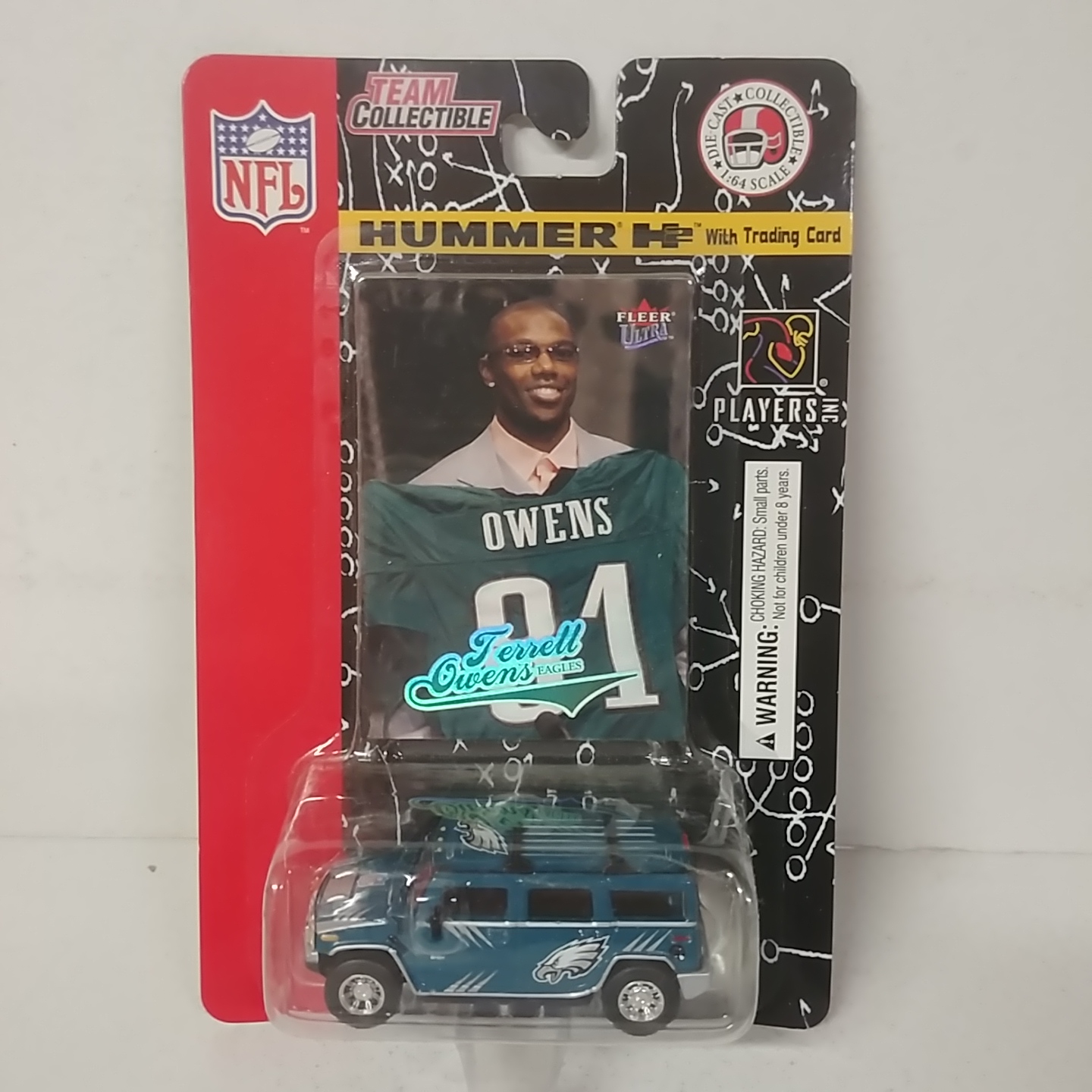 2004 Philadelphia Eagles 1/64th Hummer with Terrell Owens Trading Card