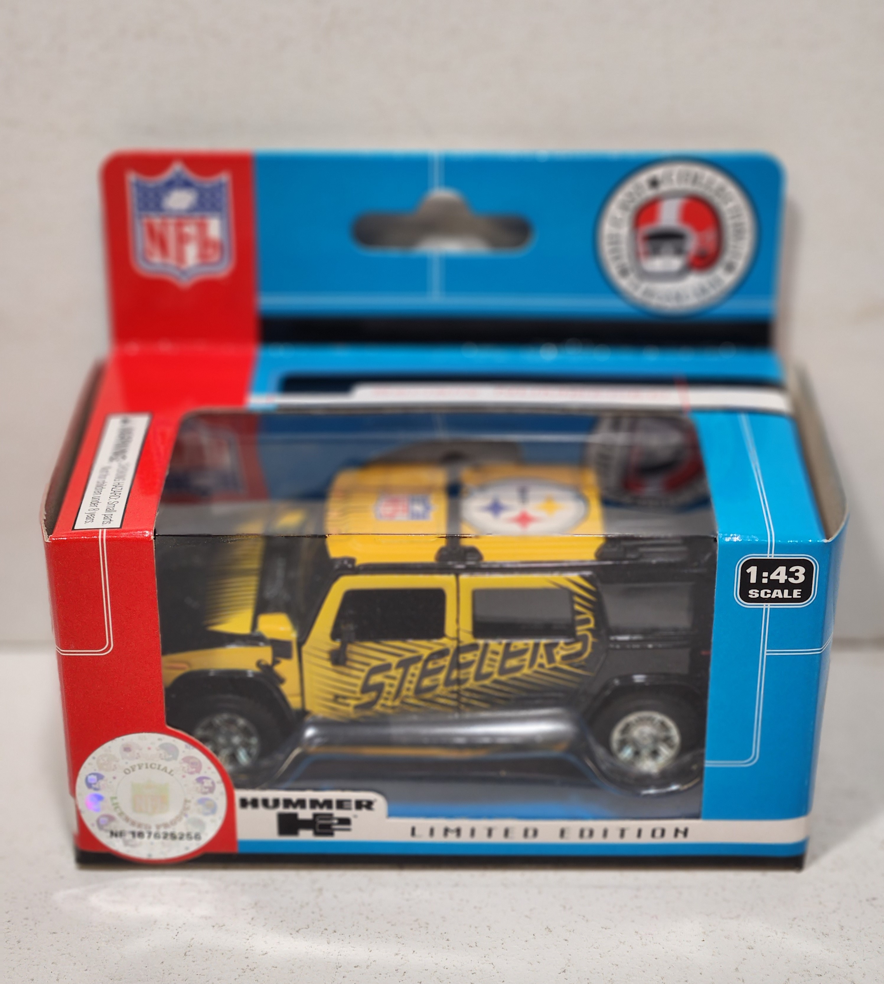 2004 Pittsburgh Steelers 1/43rd Hummer