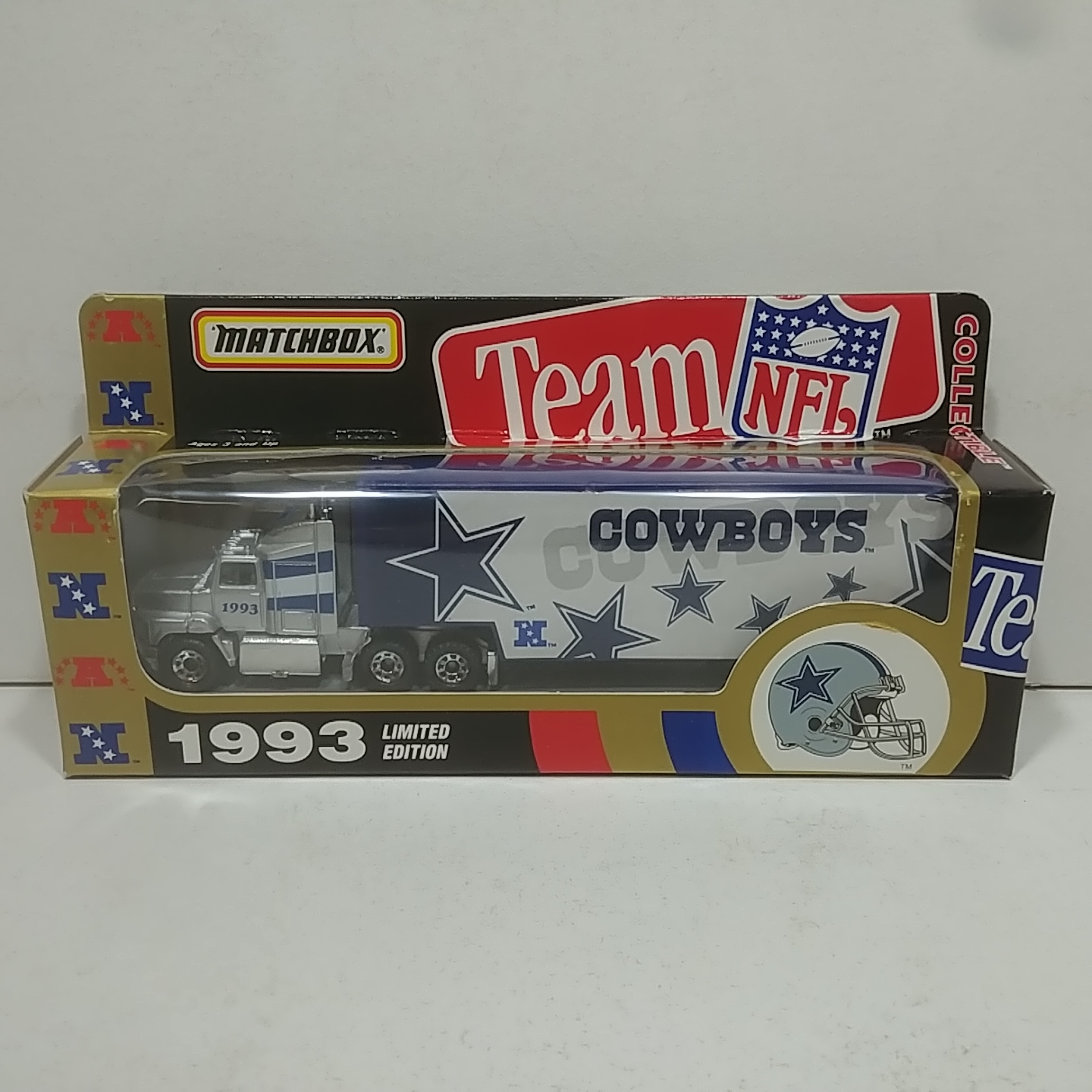 1993 Dallas Cowboys 1/87th NFL transporter