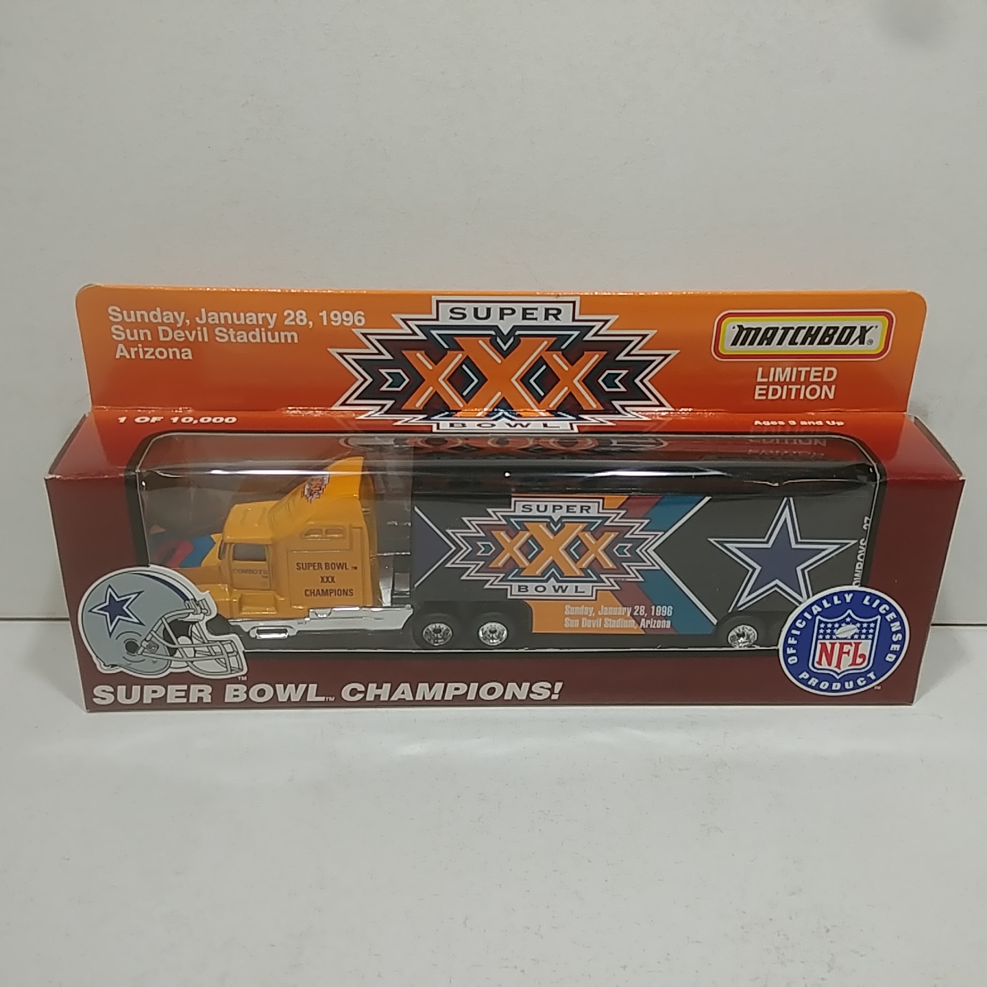 1996 Dallas Cowboys 1/87th Super Bowl XXX transporter