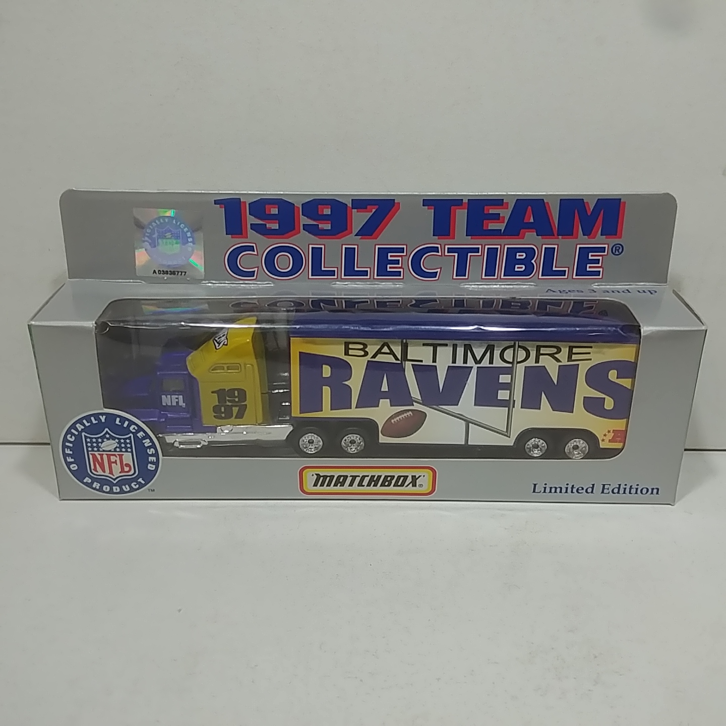 1997 Baltimore Ravens 1/80th Transporter