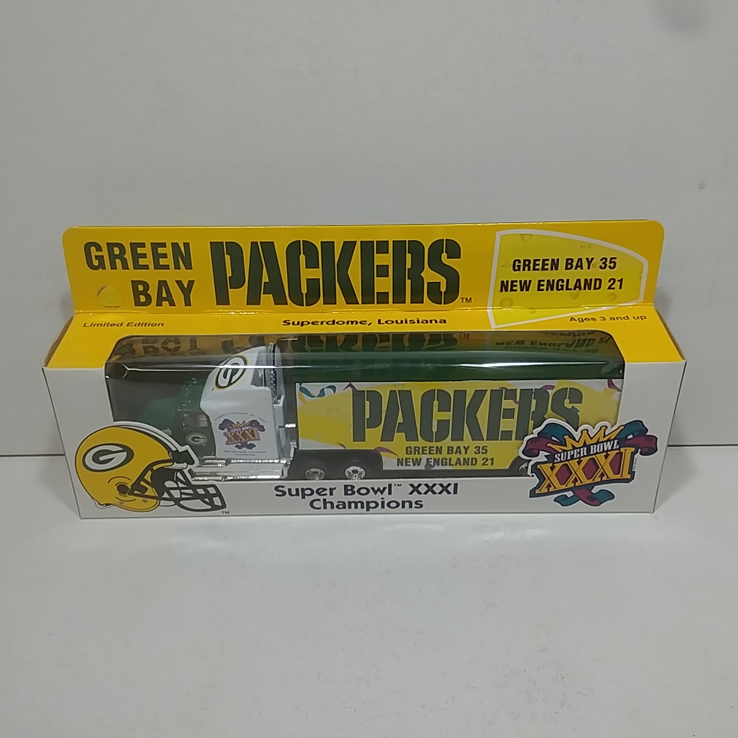 1997 Green Bay Packers 1/87th Super Bowl Champions XXXI transporter