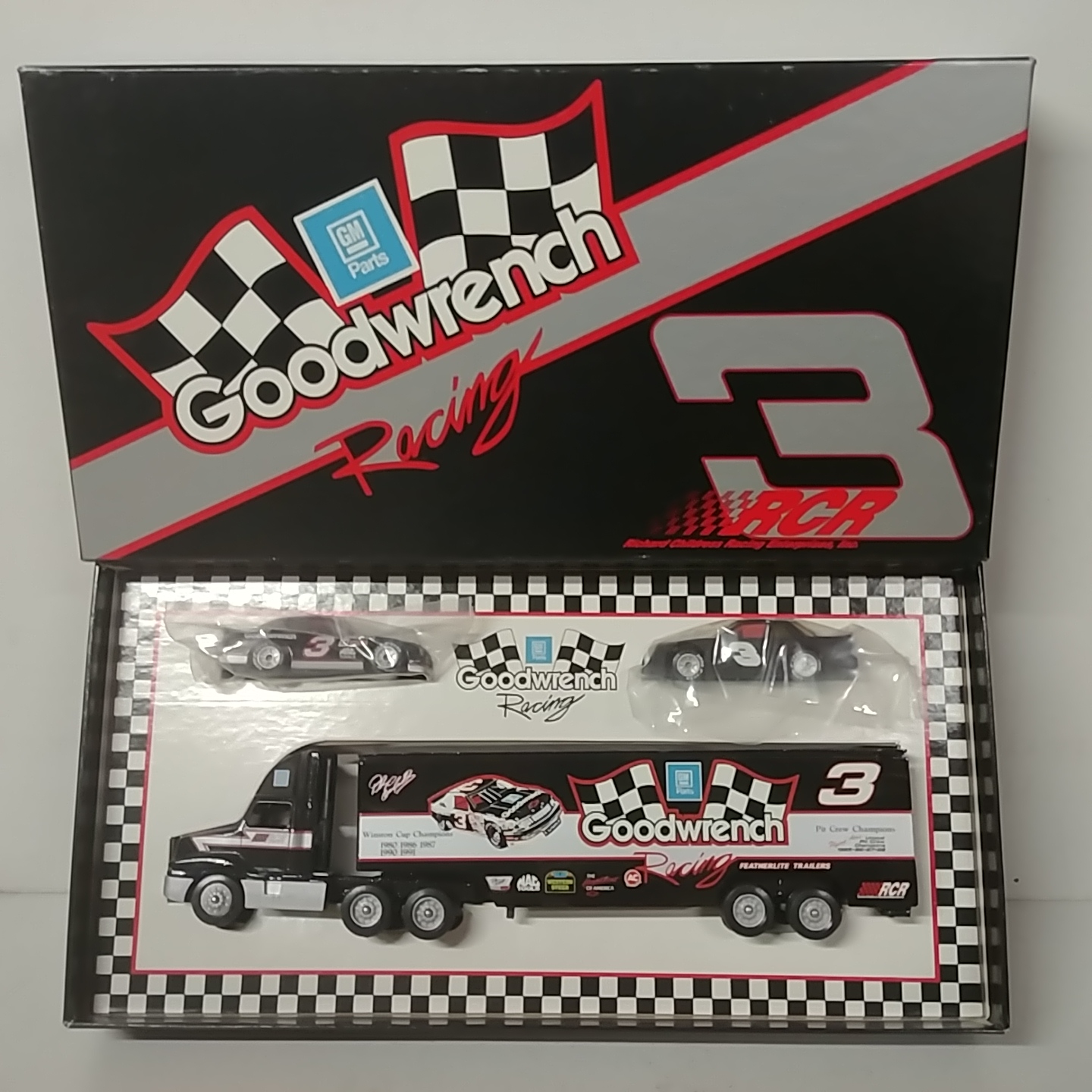 1992 Dale Earnhardt 1/64 Goodwrench "5 Time Champion" hauler w/ 2 Matchbox cars
