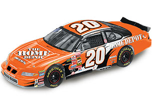 2002 Tony Stewart 1/24th Home Depot c/w car