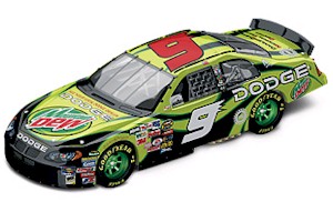 2004 Kasey Kahne 1/24th Mountain Dew c/w car