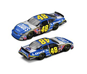 2005 Jimmie Johnson 1/24th Lowe's "2006 Preview" c/w car