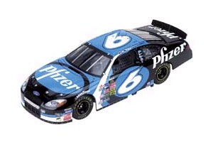 2004 Mark Martin 1/24th Pfizer Preferred Series c/w car